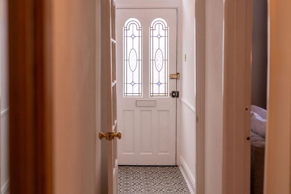Elegant 3 Bedroom In The Centre Of Casa de Férias Cheltenham