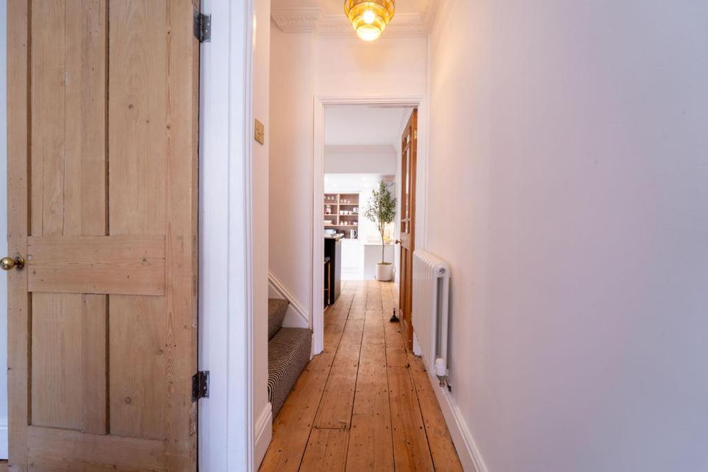 Elegant 3 Bedroom In The Centre Of Casa de Férias *